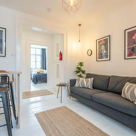 Tsarevets 2br Apt.+studio|n7even|free Str. Parking Велико Търново